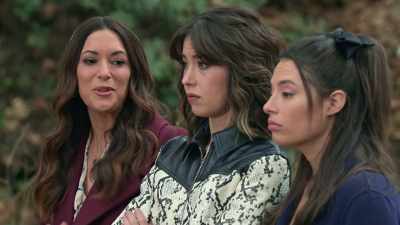 - Mm, Jessie, that's the
only one left for me, - Maggie