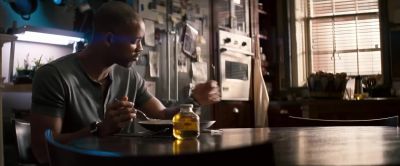 Mm mm No no no Eat your vegetables - I Am Legend