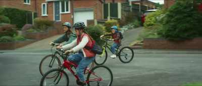Mm, new wheels, Little Dan?
Very fancy. - Robin and the Hoods