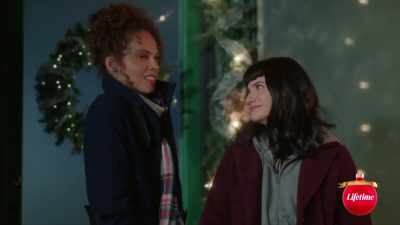 -Mm.
-[owl hooting] - Under the Christmas Tree