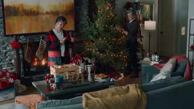 Mm. We're fooling ourselves. - Friends & Family Christmas