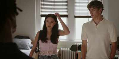 Mm. Would you mind just,
like, trying to call him - The Summer I Turned Pretty