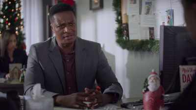 - Mm, and you were at the
simms residence two days ago? - It’s Beginning to Look a Lot Like Murder