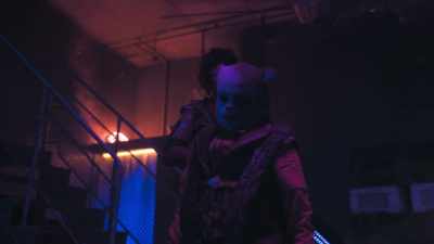 -Mmkay.
-[soldier grunting] - Vagrant Queen