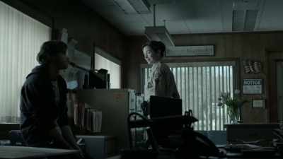 - Mmm, I like chinese takeout.
- [giggles] - Eyewitness