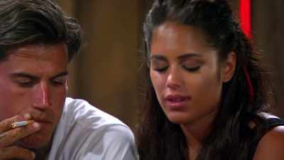 ‐Mmm.
‐It's got to me
a little bit. - Love Island