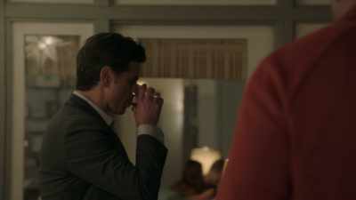 -Mmm, so, how's La Jolla treating you?
-[Marvyn] Yeah. - Big Shot