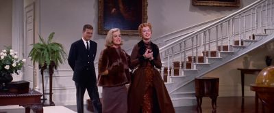 Mmm my What a stunning apartment - Auntie Mame