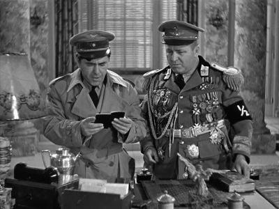 MOE Let me see that - You Nazty Spy!