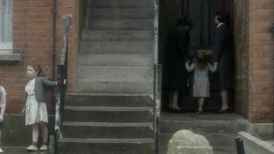 Molly? Are you at home? - Call the Midwife