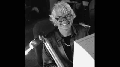 Molly was beyond fortunate
because she didn't have readers, - Raise Hell: The Life & Times of Molly Ivins