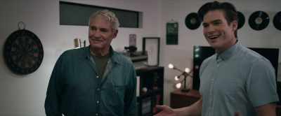 Molly, hi. This is Paul. - My Favorite Girlfriend