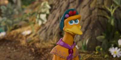 [Molly] Hmm. [sighs] - Chicken Run: Dawn of the Nugget
