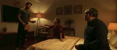 Mom, we are together. - Hum Do Hamare Do