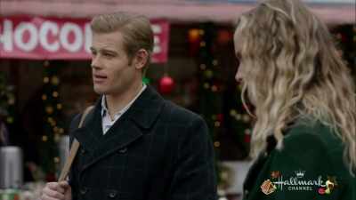 Mom, Dad, this is Ginger, - Marry Me at Christmas