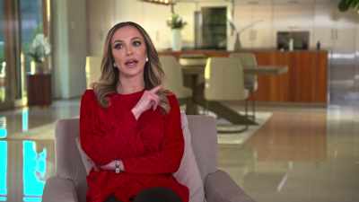 Mom, dad, stepdad, all their friends, - Buying Beverly Hills