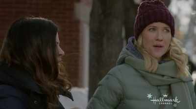 Mom, do you think
it could be? - Amazing Winter Romance