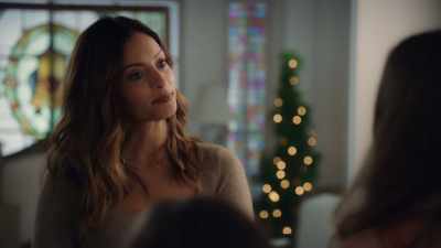 Mom, we don't have to keep doing - Mystery on Mistletoe Lane
