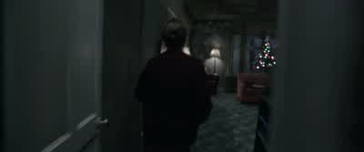 Mom, help me, please! - The Conjuring 2