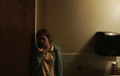 Mom, hi, it's me.
I left a message on your cell. - Unsane