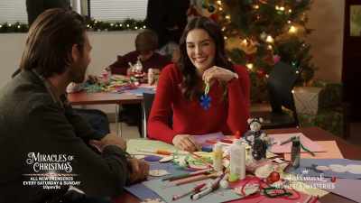 Mom, I can't do this...
I can't do it. - Unlocking Christmas