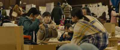 Mom, I got a text from dad. - Fukushima 50