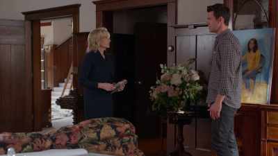 Mom, I think if this guy's
this important to you, - The Wedding Veil Expectations