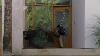 Mom, I'm home! - Modern Family