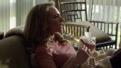 - Mom, it is actually possible
that there are more - Dirty John