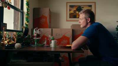 -[mom] Oh, yes.
-[dad] There is nothing… - Operation Christmas Drop