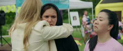 Mom, please don't cry. - Sick Girl