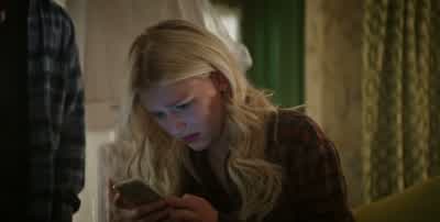- Mom sent like 100 texts from the hotel. - Chucky