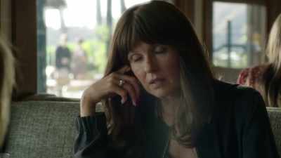 - Mom--
- Veronica-- - Dirty John