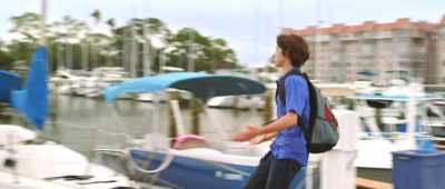 Mom, wait up.
Hey, don't leave without me. - Bernie the Dolphin 2