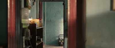 Mom, where's uncle?
- Get back inside! Don't come out! - Uncle! - Chithha