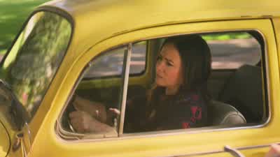 - Mom? - Whoa! - Bumblebee