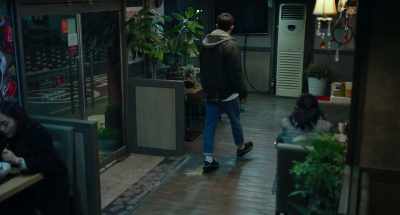 Mom, why are you suddenly going to the second Noona's house? - Kim Ji-young, Born 1982