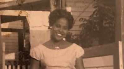  Mom working as a beautician - Origins of Hip Hop