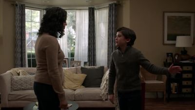 Mom. You can't! - Manifest