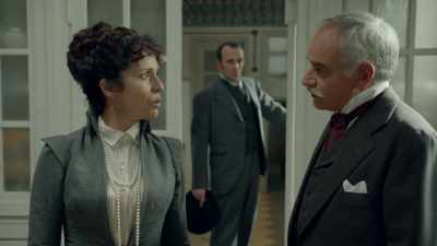 Mom, when you married
Santiago, - Grand Hotel