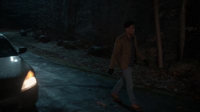 Mommy's gonna talk to her friend, okay? - Manifest