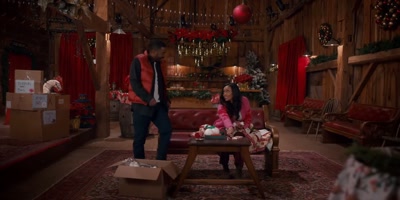 - Mona?
- Fletch. Hey. - Christmas with a Kiss