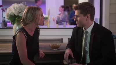 Monday morning, my next client
is falling in love. - The Date Whisperer
