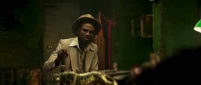 Money I'm going to take from your cut.
You understand? - Yardie