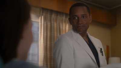 monitor-beeping-cut-the-suture - The Good Doctor