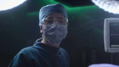 monitor-beeping-jared-shes-on-bypass - The Good Doctor