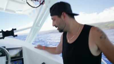 [monitor beeping] - Deadliest Catch: Bloodline