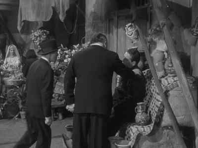 Monkara.
Monkara, did you see them? - My Favorite Spy