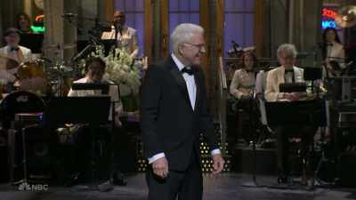 ‫Monologue tonight.
‫But if you aren't enjoying it...
‫♪♪ - SNL50: The Anniversary Special