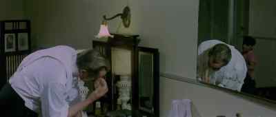 Monsieur Manderville?
- Yes? - House of 1,000 Dolls